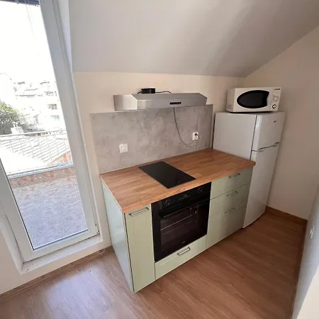 Sunny Nest Апартаменти *